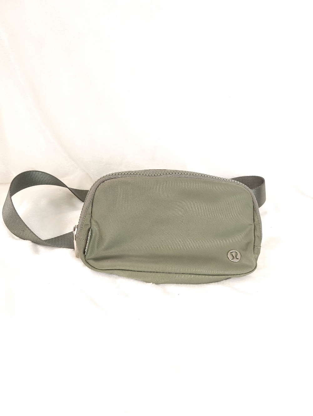 Lululemon Everywhere Belt Bag 1L Green